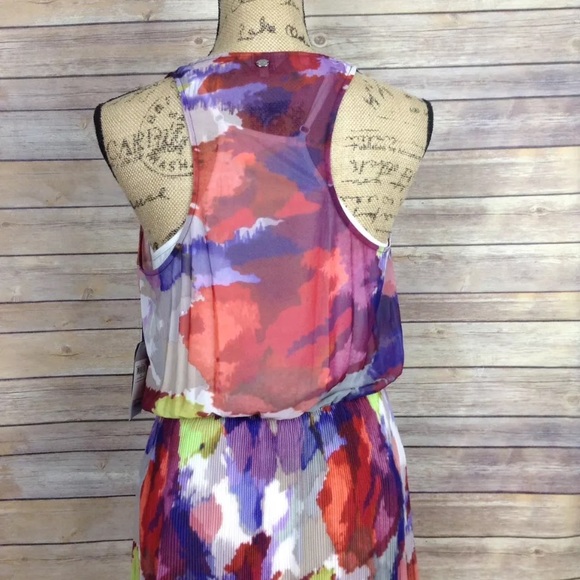 ❗️SOLD❗️Guess Kaliedo pleated high low dress - Picture 5 of 8